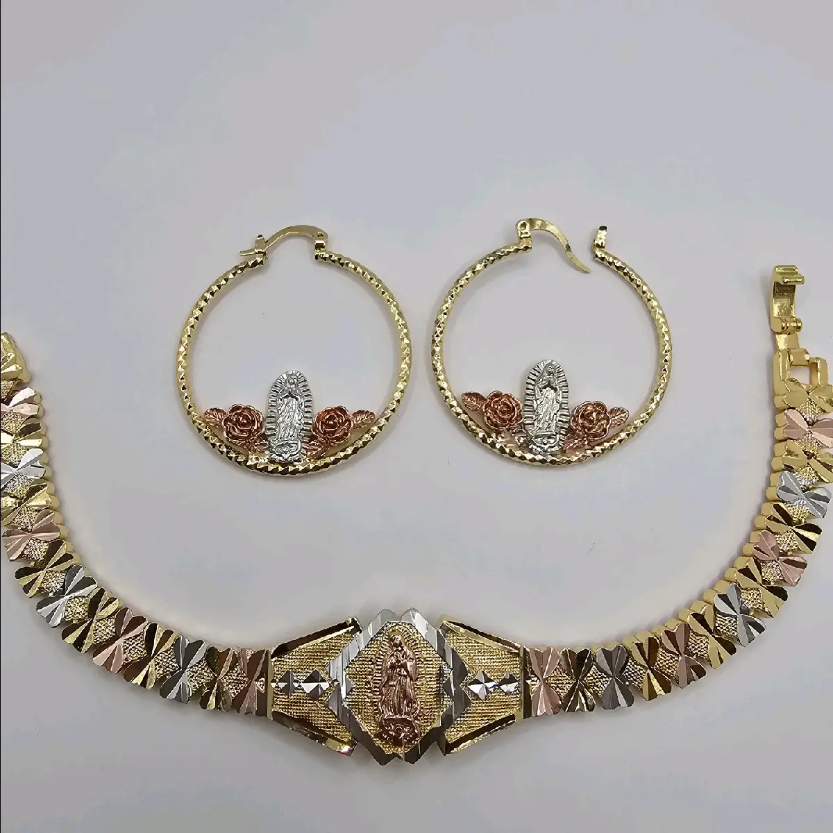 VIRGIN MARY beautiful set bracelet 7"inches with earrings three colors Gold-plated