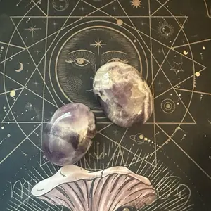 Amethyst Palm Stone - Ethically Sourced, Handpicked for Meditation & Spiritual Practices, Polished for Stunning Natural Formations & Deep Purple Hues