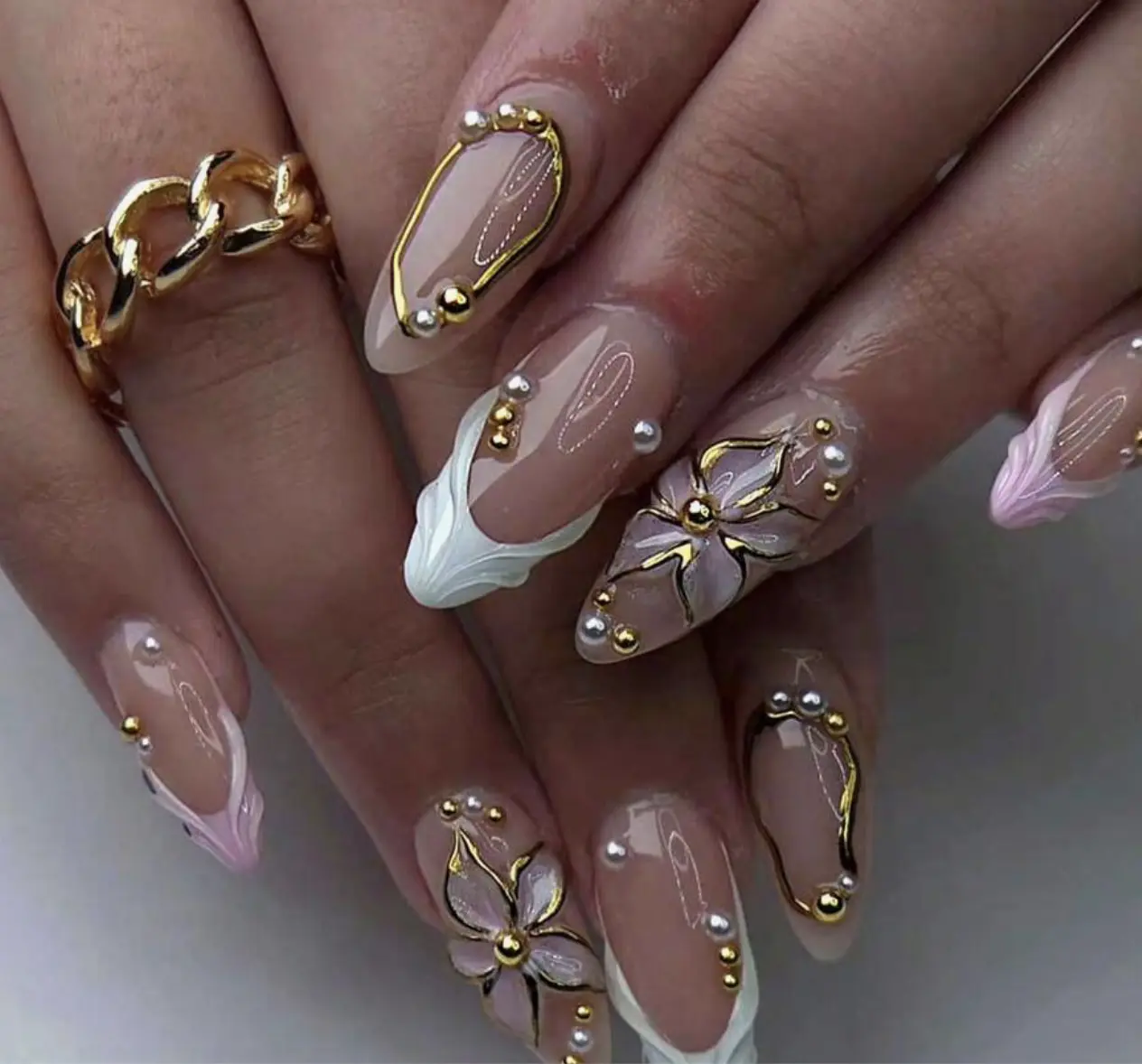 24PCS Pink Almond Press on Nails Full Cover Carved Flower 3D Ripples French Fake Nails  with Golden Pearl Wearable Nail kid