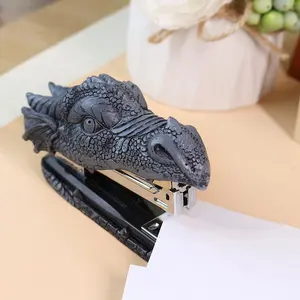 Creative Dragon Design Stapler, 1 Count Office Desktop Decoration Ornament, Practical and Beautiful Stapler for Office Home Binding Material