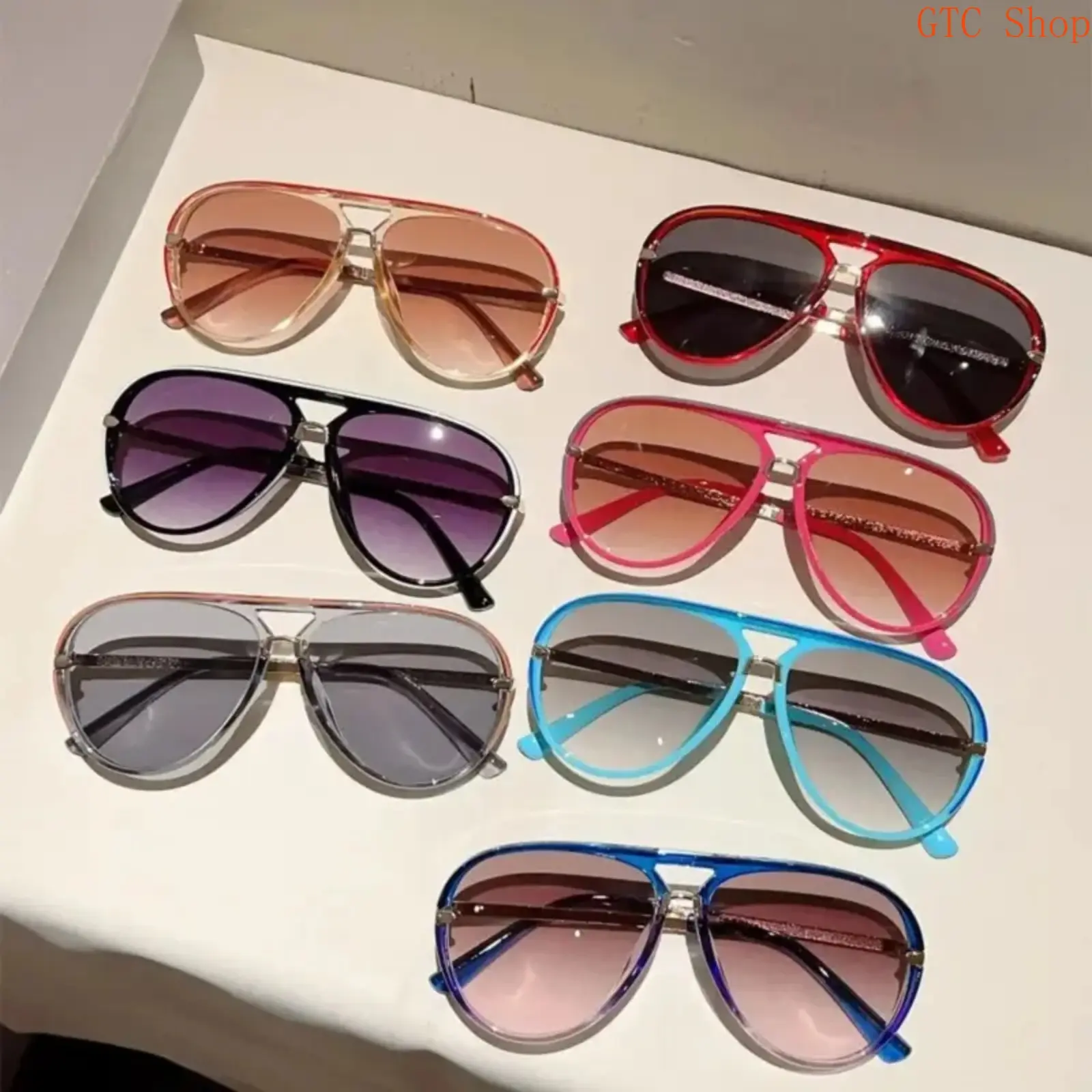 Unisex Women's Retro Classic Aviator Sunglasses - UV400 Full Eye Protection, Multi-Color Gradient Lenses, Lightweight Durable Sports Eyewear for Daily Casual Wear, Beach Trips, Outdoor Activities, Women's Sunglasses