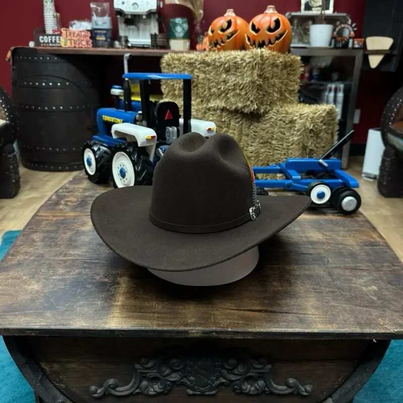 Cuernos Chuecos 6X Chaparral chocolate felt hat . Sinaloa style Cuernos Chuecos 6X Chaparral chocolate felt hat . Sinaloa style