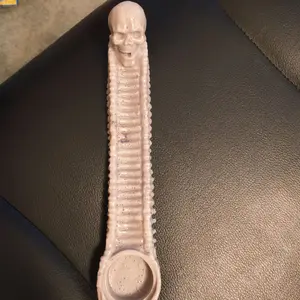 skull spine resin incent holder