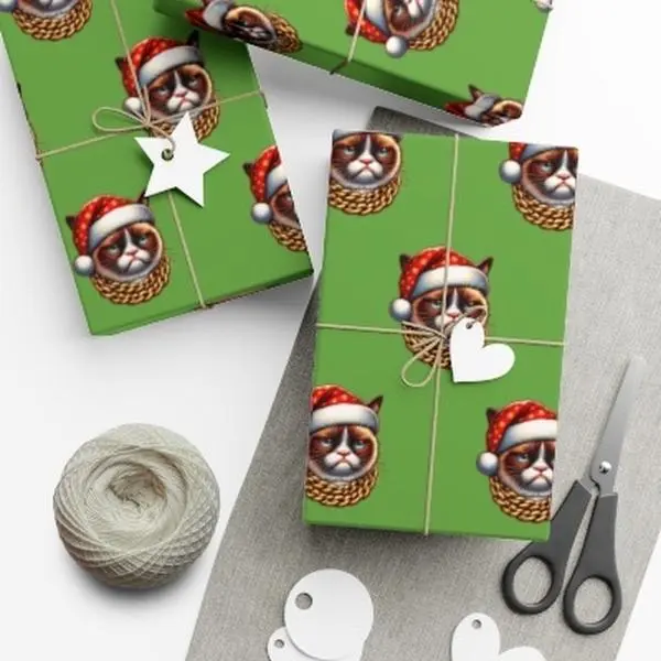 Grumpy Cat Gold Chain Gala Gift Wrapping Paper for Xmas Holiday Season - Funny Animal Christmas Wrapping Paper