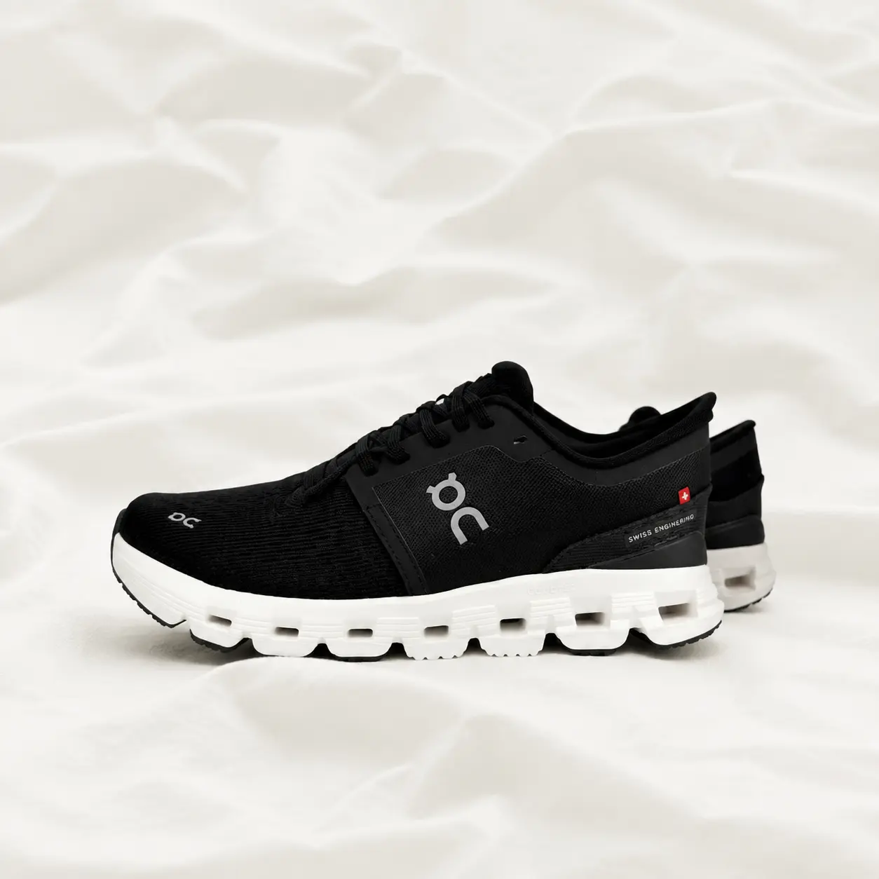 Cloud X4 Casual Trainers - Unisex Soft Cushioning, Breathable, Non-Slip, Durable Sports Sneakers for Daily Wear, Gym Training (Black White)