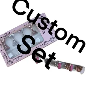 Custom nails Custom nails
