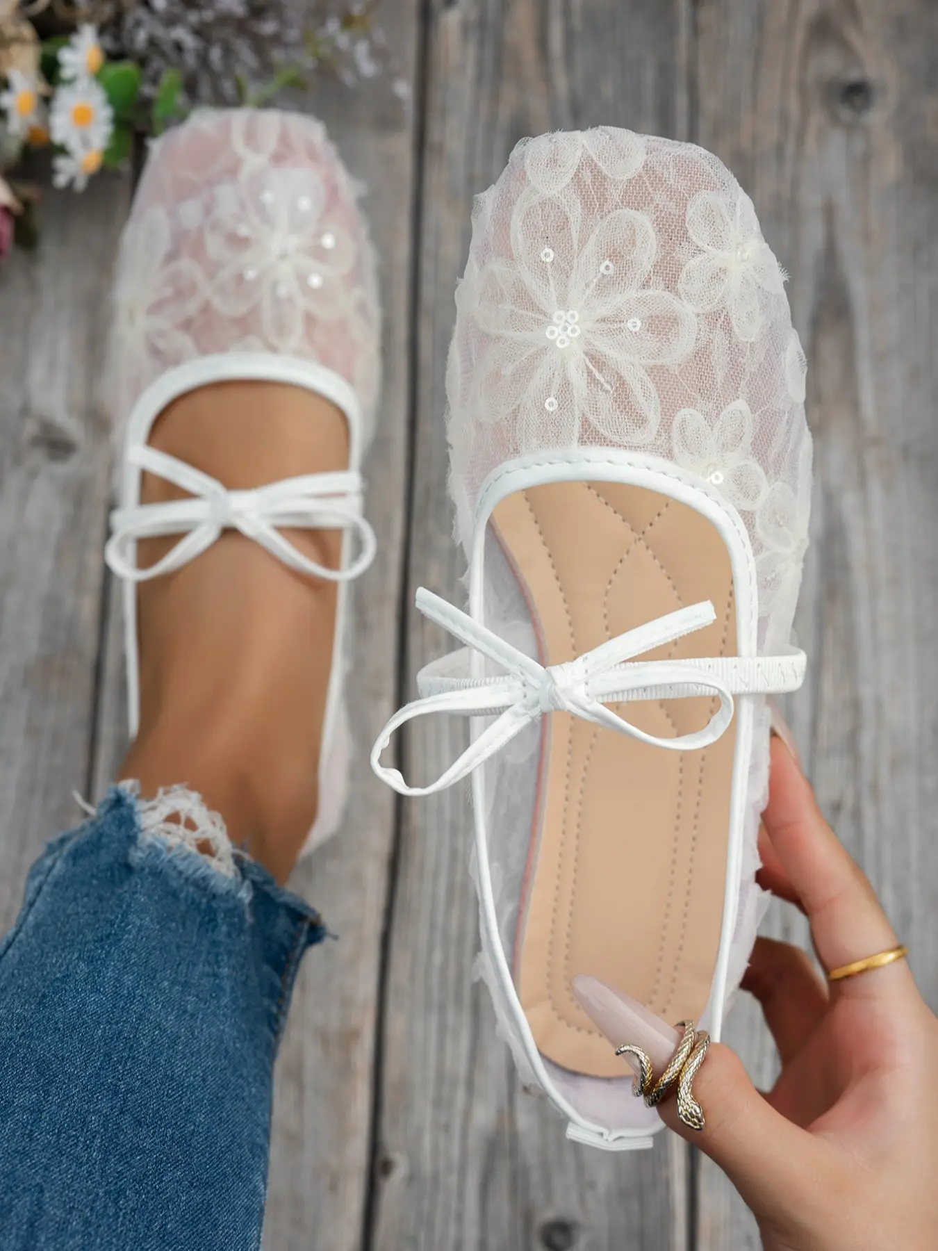 Women's Lace Bow Flat Shoes, Ballet Flats, Slip On Shoes, slip ins shoes, Fashionable Flats, Breathable Square Toe Design, Soft Rubber Sole, Elegant Style for Daily Wear & Special Occasions