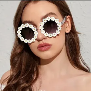 Daisy flower sunglasses Daisy flower sunglasses