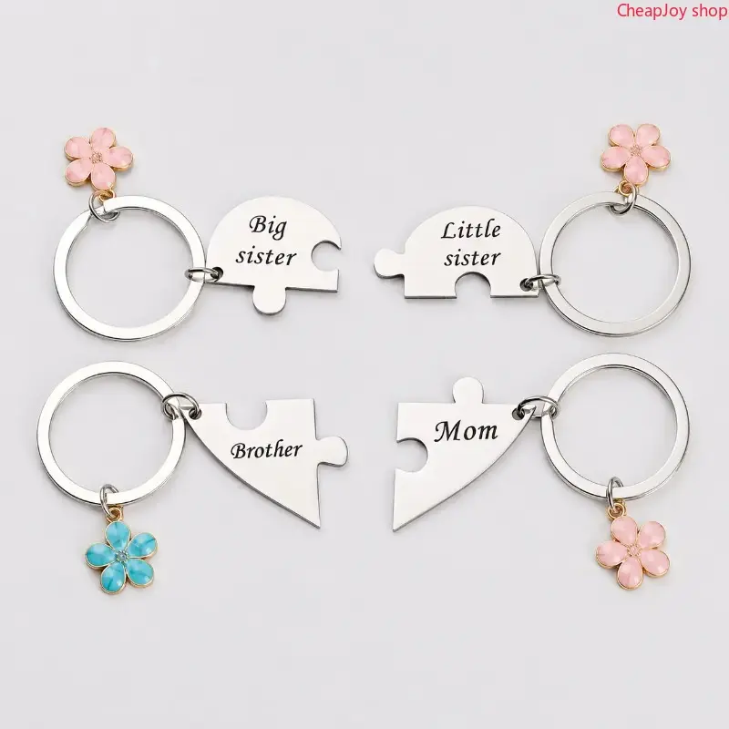 【Summervibes】4Pcs Family Puzzle Matching Keychains, Mom Kids Sibling Bond Key Ring Set, Meaningful Family Accessory, Sweet Heartfelt Gift Choice for Mother's Day Birthday Christmas Daily Family Surprise Presents