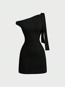 LUNIS Sweetra Women's Oblique Shoulder Flounce Sexy Bodycon Dress, Waist Cinching, Bodycon,Mini Skirt
