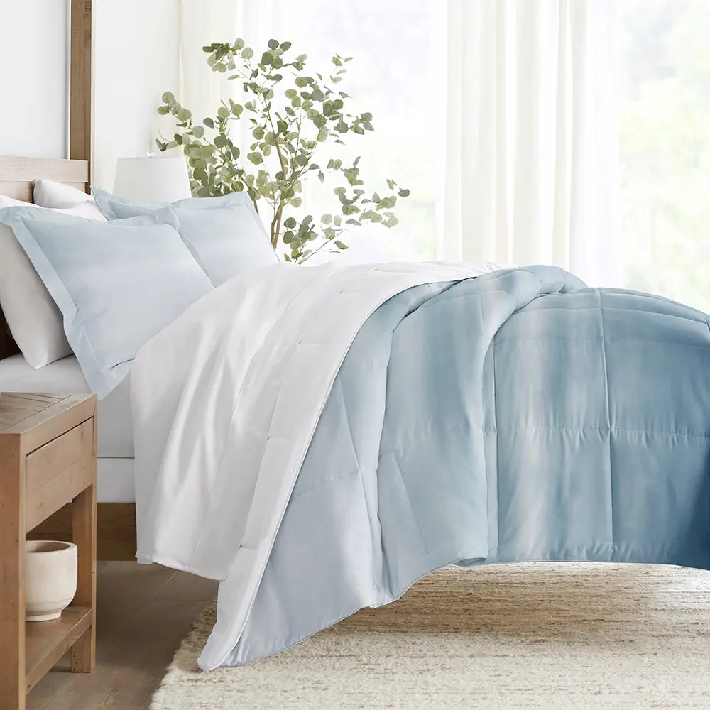 Ocean Waves Reversible Down-Alternative Queen Comforter Set