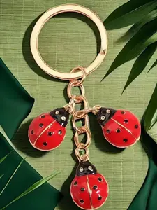 Cute Ladybug Keychain Charm, Cartoon Metal Insect Oil Drop Pendant, Creative Simple Bag Decoration Accessory Keychain for Bags, Suitable for Women & Girls, Holiday Gift, Keychain Jewelry