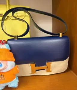 Pre-owned HERMÈS LEATHER Shoulder Bags BLUE NAVY CONSTANCE 24