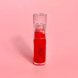Cherry kisses lip oil