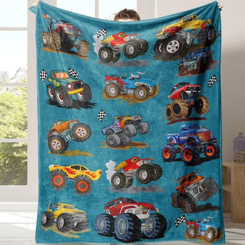 Soft Flannel Blanket with Flying Moth Design Warm Breathable Napping Throw for Home Travel Spooky Halloween Decor Cartoon Pattern Portable Cozy Warm