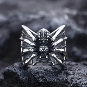 Niche Design Fashion Cool Spider Ring Opening Adjustable Punk Style Domineering Men and Women Ring Gift