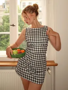 Women's Vintage Gingham Sleeveless Back Tie A-Line Mini Dress, Plaid Lady Womenswear, Elegant Simple Design, Fitted Style, Perfect for Casual Wear, Chic Minimalist Dress, Casual Fashionable Dress