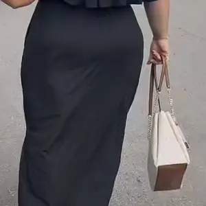 AUSELILY Women's Plus Size Off The Shoulder Dress Wedding Guest Dress Summer Casual Long Ruffle Party Side Split Beach Maxi Dresses with Pockets