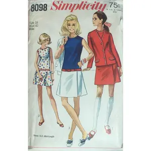 Simplicity 8098 Sewing Pattern (Vintage) CUT