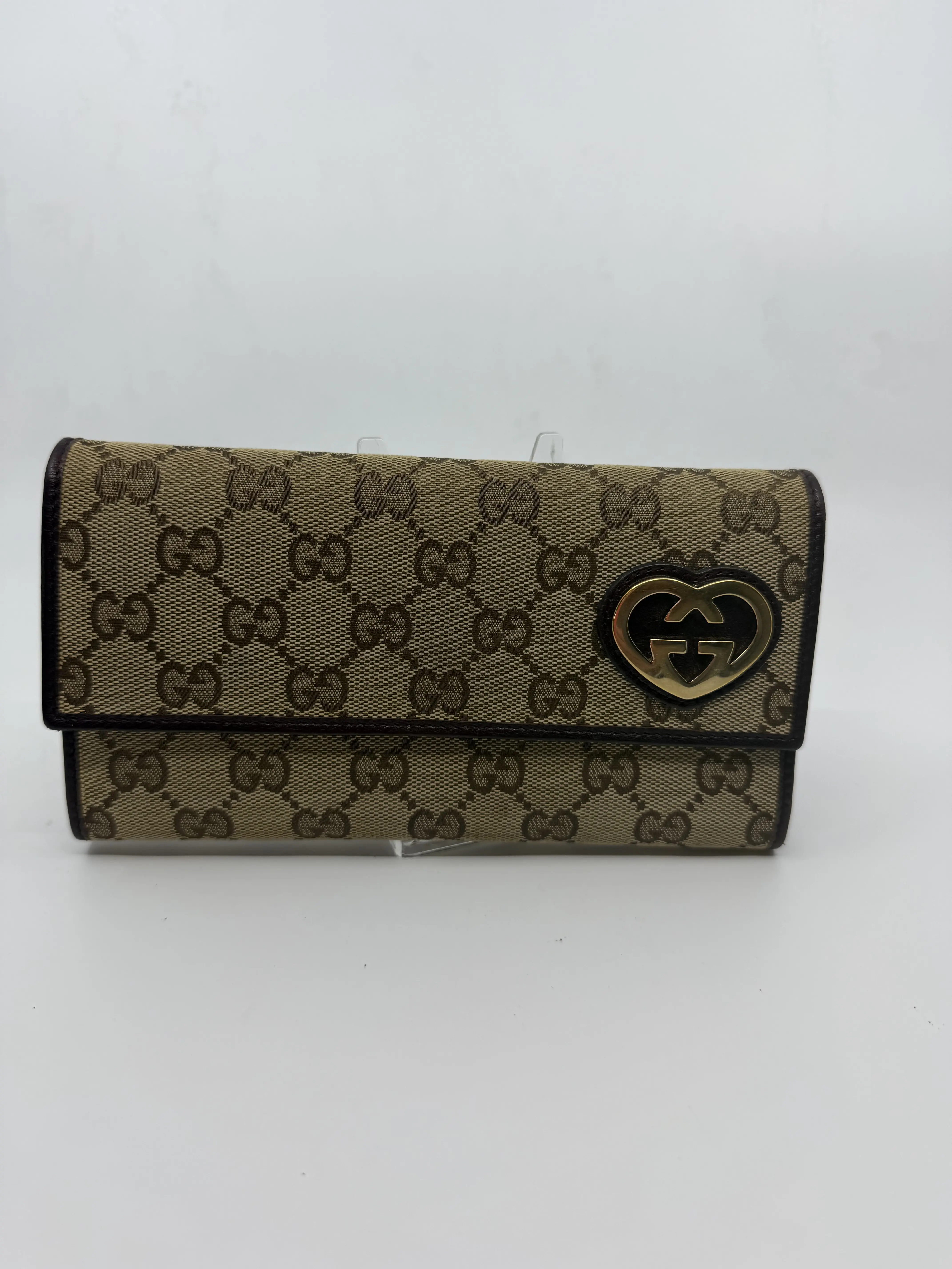 Pre-owned GUCCI coated canvas wallet Heart Logo with GG Pattern and Gold Tone Hardware