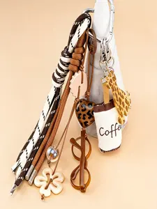 Coffee Brown Leopard Print Cute Key Decoration Charm, Bag Charm Keychain, Vintage and Artsy Sweet-Cool Style Bag Accessory Decorated with Coffee Cup, Heart, And Glasses Tassel Strap, Perfect for Daily Commuting And Dates