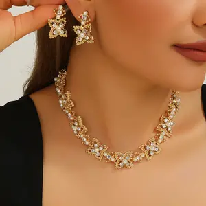 Women's Bridal Water Diamond Pearl Jewelry Set, 2PCS Exaggerated Declaration Necklace and Pendant Earrings, Luxurious Sparkling Crystal Wedding Party Ball Accessories, Gifts for Girlfriend's Wife and Mom