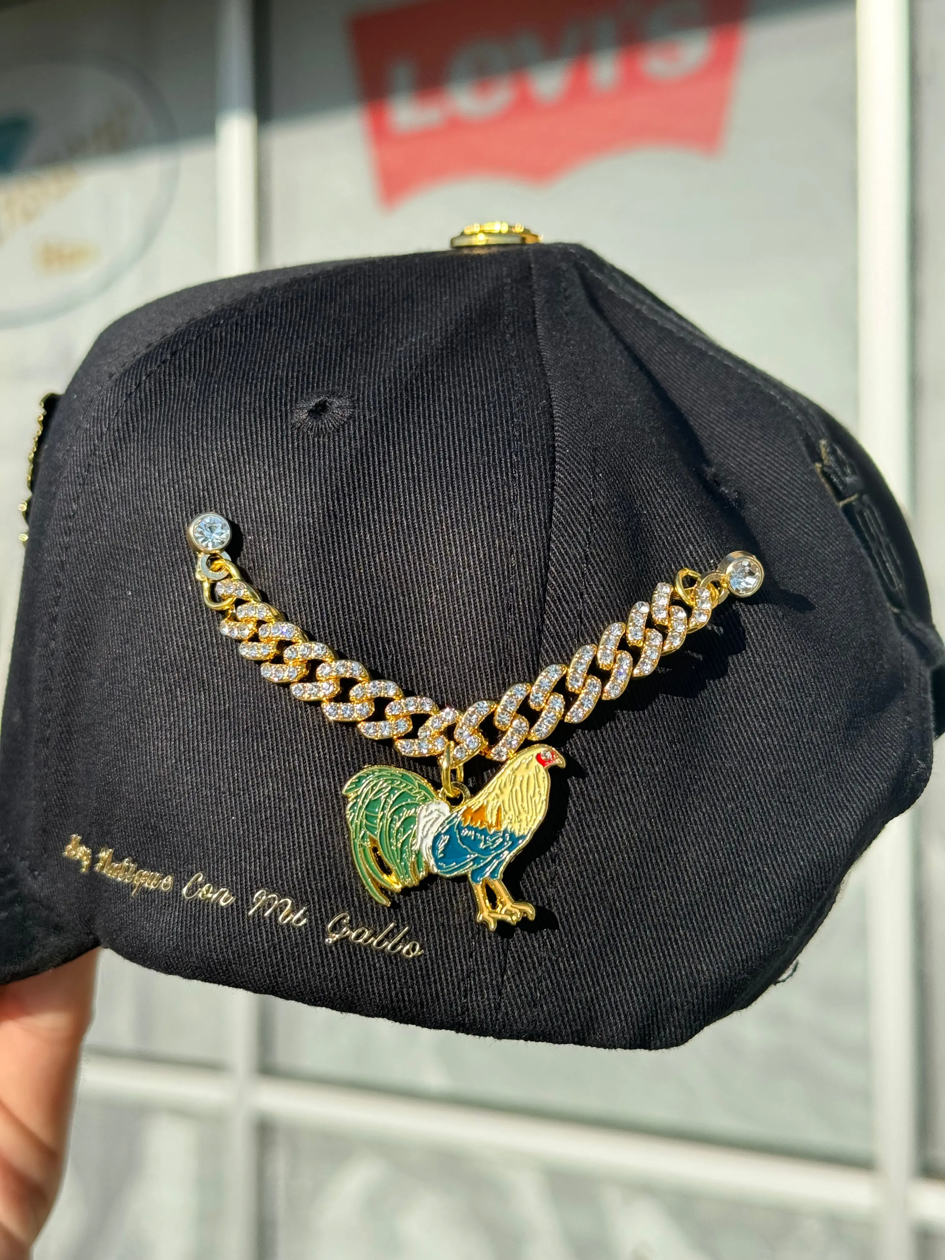Gallo Chain Cap Pin