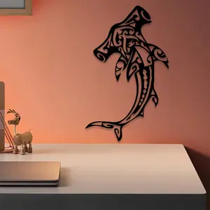 1pc Hammerhead Shark Metal Wall Art, Decorative Artwork, Hammerhead Shark Statue Mural, Perfect for Coastal Wall, Living Room Wall, Bar Wall, Valentine's Day Decor, Ideal Gift for Ocean Lovers, Salt-Resistant Metal