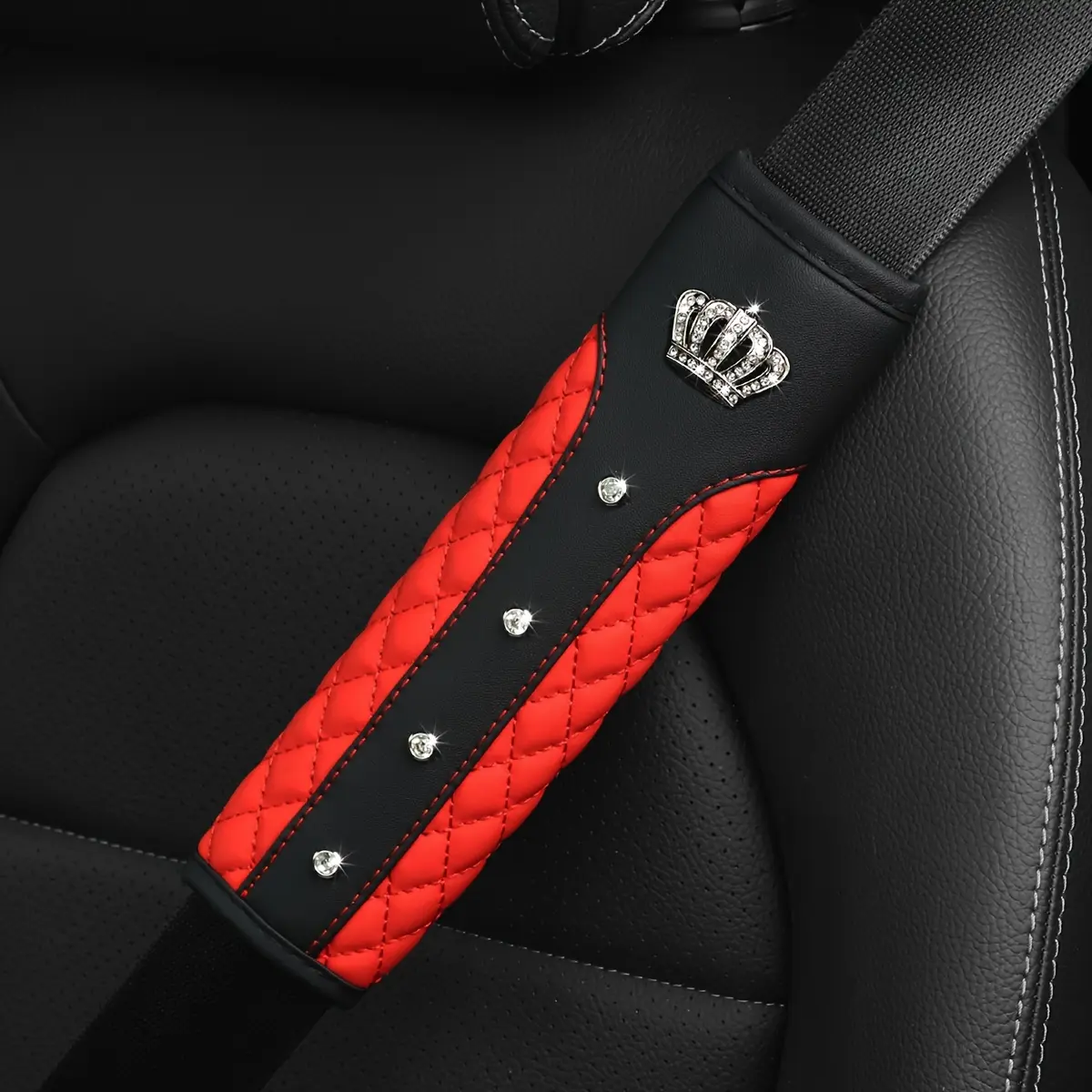 1PC Car seat belt shoulder protector with advanced texture and diamond inlaid crown seat belt protector universal Car interior decorative Boujee Car Accessories Aesthetic Car Accessory