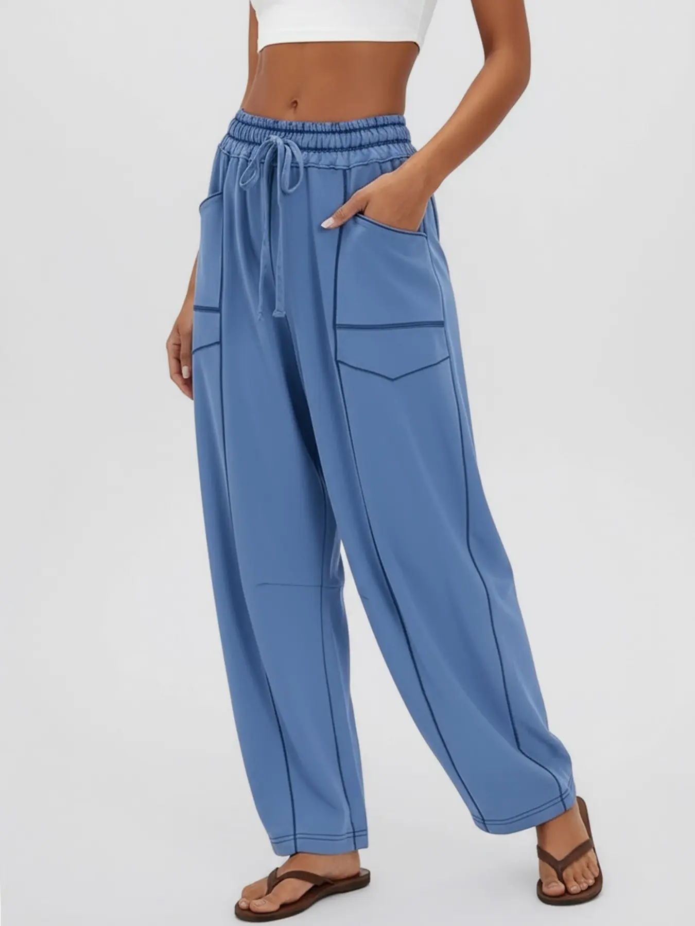 Women's New Basic Loose Fit Wide Leg Casual Comfy Pocket Balloon Pants with Pockets Adjustable Drawstring High Waist Sporty Long Pants for Sports and Daily Wear