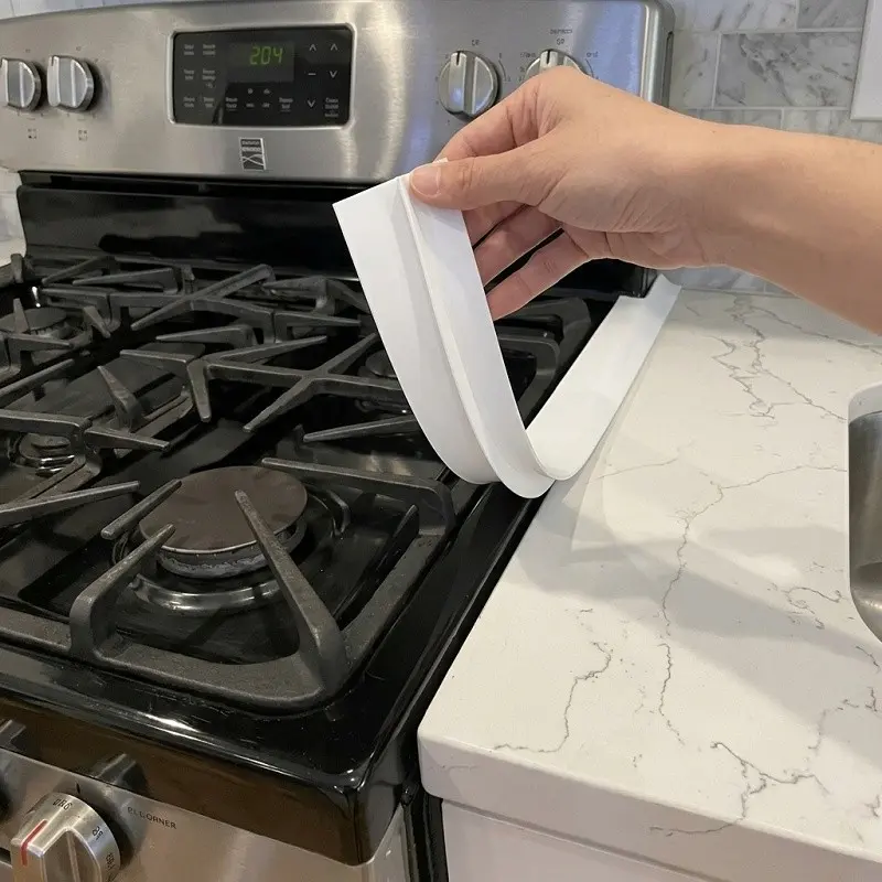 1Pc/2Pcs Silicone Stove Gap Cover - Heat Resistant Kitchen Gap Sealing Strip, Oil & Dirt Proof Flexible Countertop Filler for Gas Stove, Easy Clean Kitchen Gadget