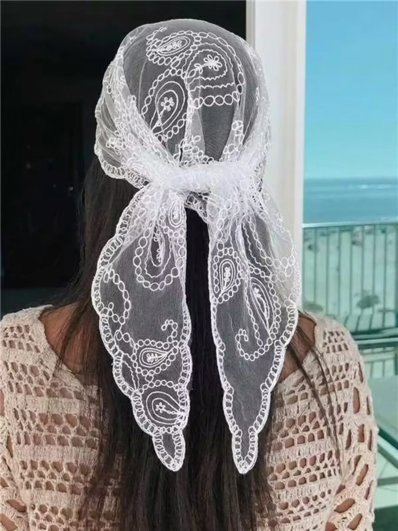 Women's Solid Color Lace Embroidered Triangle Scarf, Cut Out Cashew Print Shawl, Boho Style, Multi-Functional, All Seasons