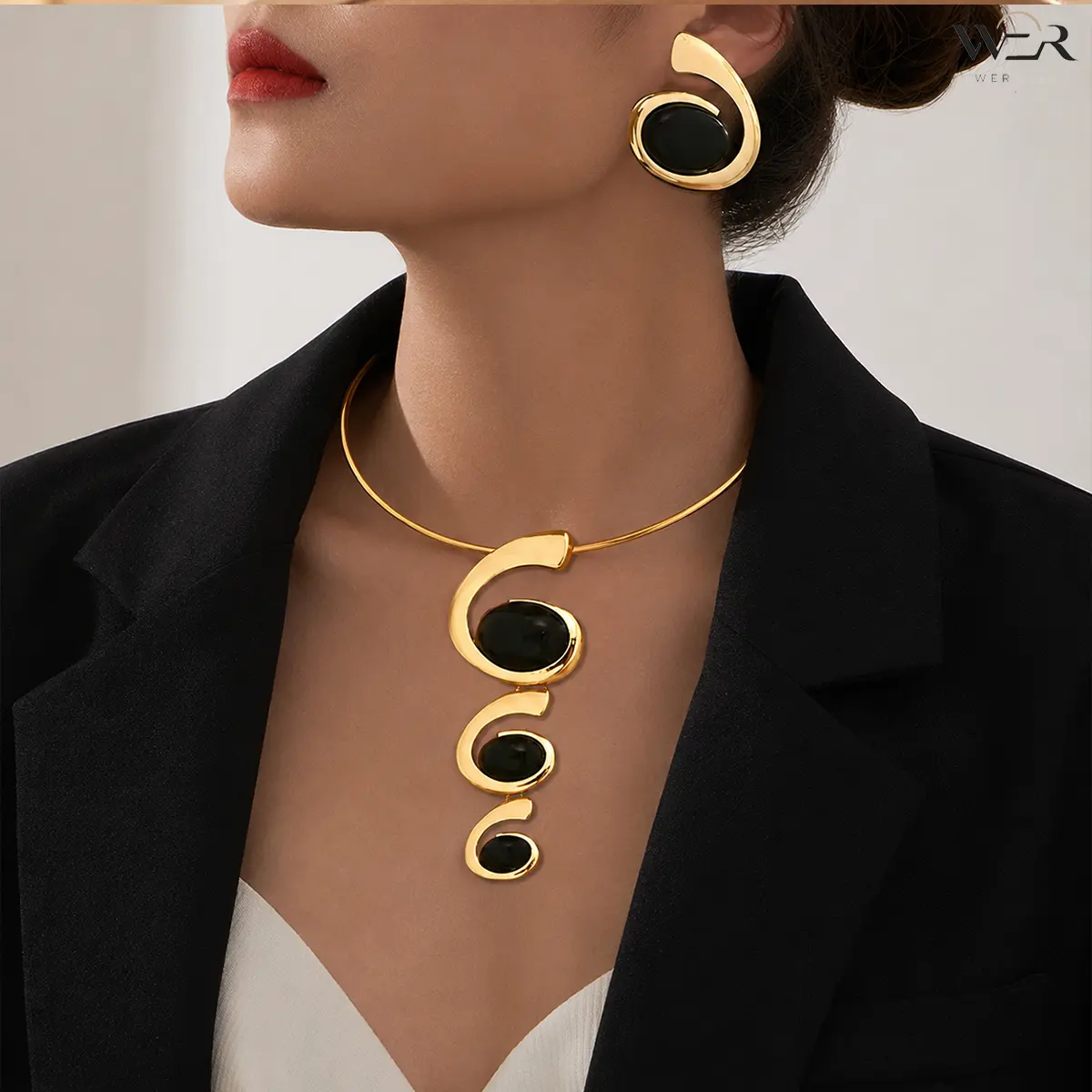 Women's Contemporary 2-Piece Fashionable Pendant Necklace and Earrings Set - Trendy Artistic Style Dressy Glamorous Cascading Statement Jewelry with Black Stones for Casual, Daily Elegant Wear Gift, Fashionable Jewelry Set, Pendant Necklace Set