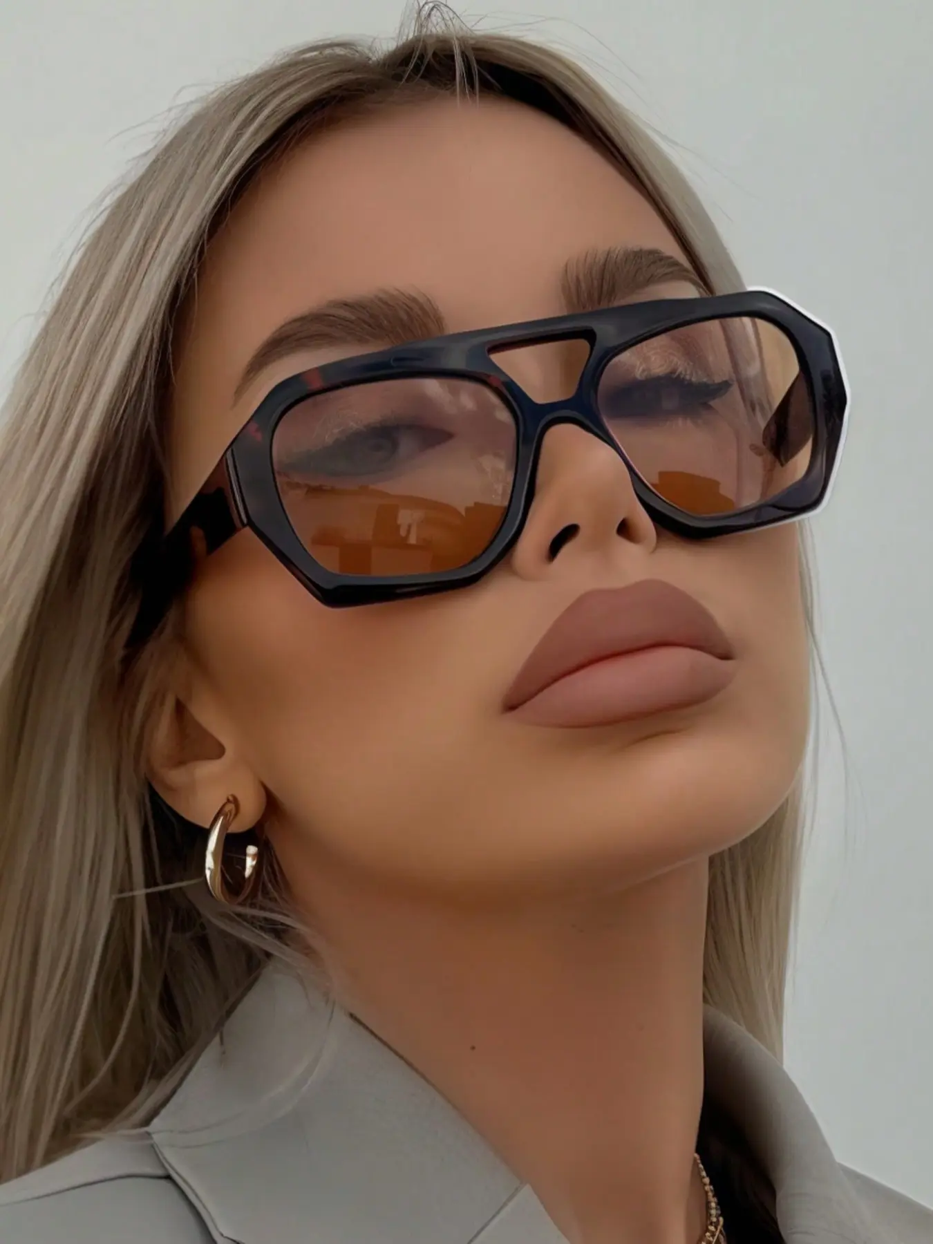 Unisex Irregular Dual-Bridge Fashion Glasses, Vintage Trendy Eyewear for Travel & Beach Vacation Photography Accessories, Signature Shades