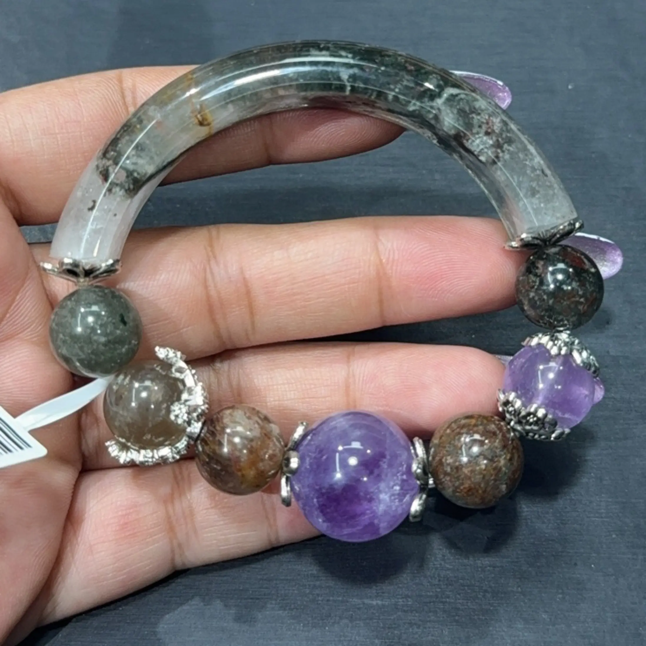 Leah(19308)gc.Garden quartz half bangle