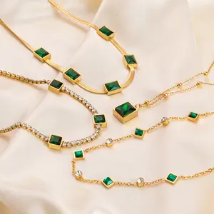Stainless steel necklace plated with 18K gold, square emerald green rhinestone zircon clavicle chain necklace jewelry