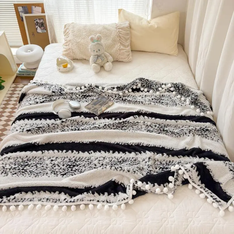 Boho Style Striped Pattern Blanket, 1 Count Soft Comfortable Warm Throw, Lightweight Throw Blanket, Air-conditioned Room Bed Blanket for Home Office, Travel and Camping, Air Conditioning Blanket