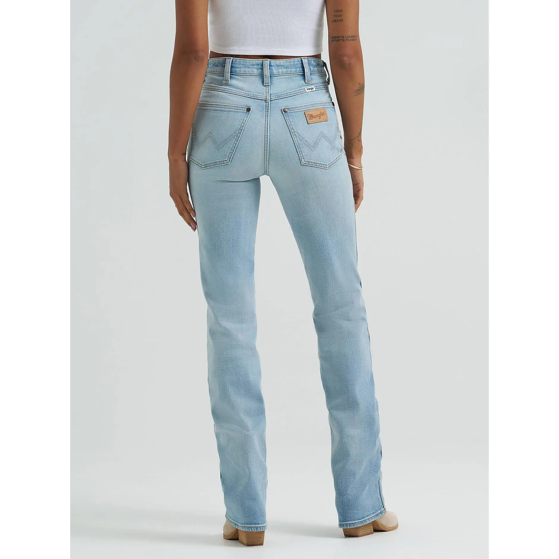Wrangler Women's High Rise Bootcut Jeans, Slim Fit Stretch Cotton Denim with 5-Pocket Styling in Dusty Sky, Stretch Jeans, Bottoms, Light, Basic, Flattering Jeans