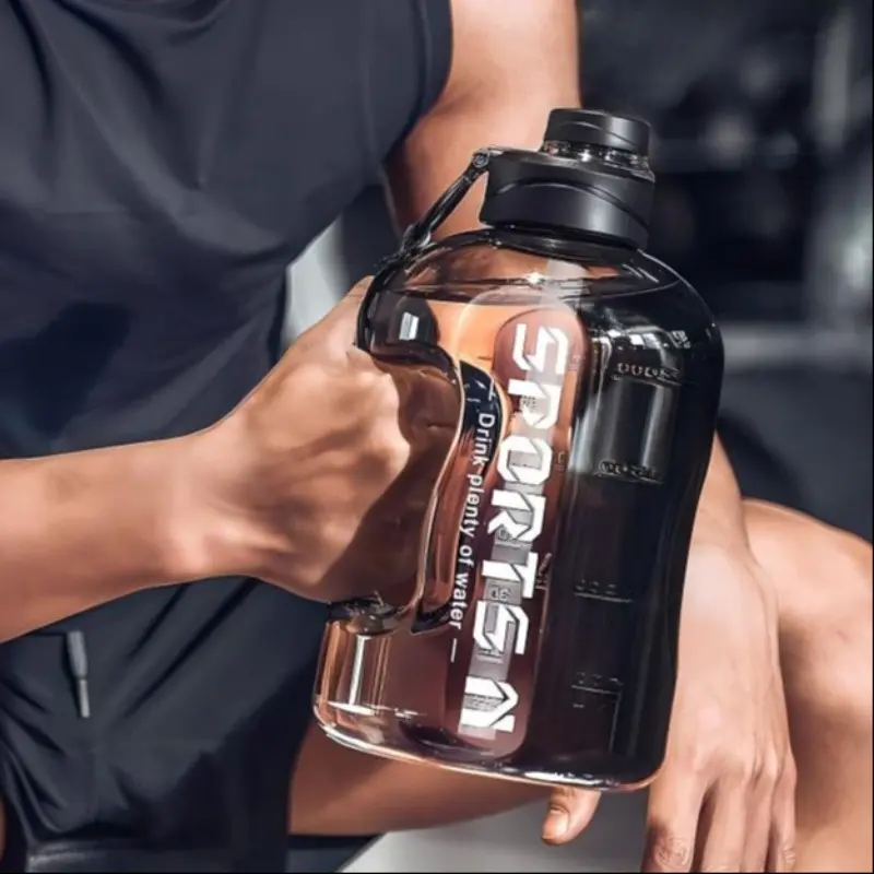 Large Capacity Sports Water Bottle, Gym Water Bottle, Workout Water Bottle, Hydration Bottle, Food Grade Material, Drop & High Temperature Resistant, with Water Intake Scale for Scientific Drinking, Leakproof with Straw, Essential for Fitness and Travel