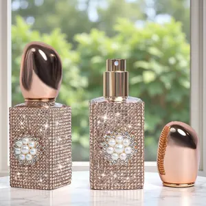 Luxurious Elegant 30ML Perfume Spray Bottle, Champagne Color Large Capacity, Diamond Embellished Vacuum Press Atomizer, Portable Refillable Glass