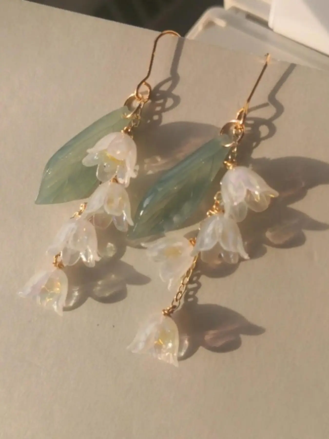 Tulip Leaf Women's Romantic Style Earrings, Pearl Glossy Flower Shape Long Fringe Fashion Earrings, Elegant Jewelry, Fashion Jewelry Party, Fashionable Earrings