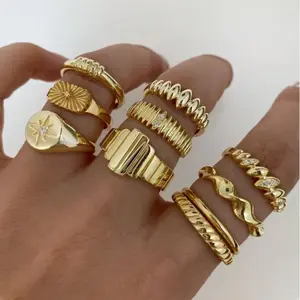 Set Of 10 Men's Rings With Star And Rhinestone Embellishments