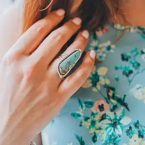 Elegant Vintage Turquoise Ring - Timeless Silver-Plated Accessory for Festive Celebrations & All-Season Gifting