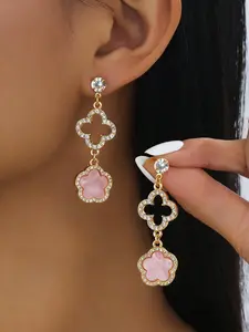 1 Pair Luxury Elegant Shiny Hollow Four-Leaf Clover & Five-Leaf Clover Pendant Earrings, Perfect for Summer Fashion, Stylish Jewelry Gift