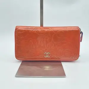 Pre-owned CHANEL RL Camellia Embossed Zippy Wallet 21923568