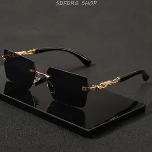 Rimless Rectangle Sunglasses for Women Men, Aesthetic Y2K Retro Shades, Gold Frame UV400 Protection Sunglasses, Lightweight Trendy Glasses for Beach, Travel, Driving, Daily Wear