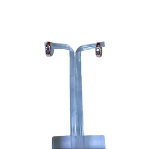 Argollas Hoops de Colores with Vibrant Gemstone Accents and Elegant Gold Finish for Stylish Earwear