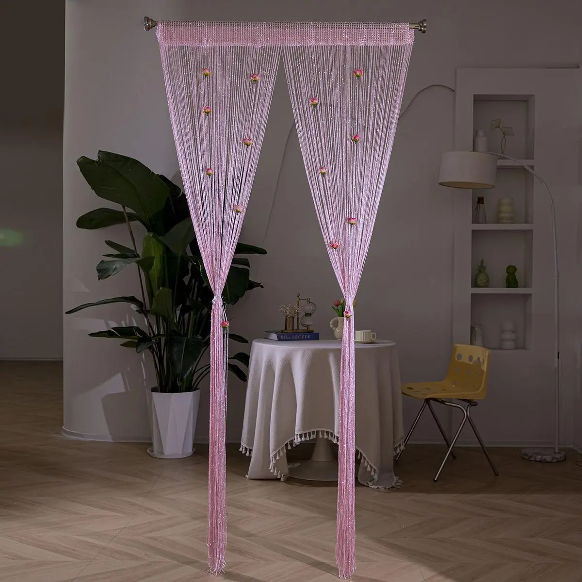 Rose Flower String Window Curtain, 1 Count Romantic Exquisite Door Curtain, Doorway Curtain, Home Decor for Living Room Bedroom Hotel Salon, Tassel Decor, Privacy Grommet Curtains, Home Decoration Curtain, Window Decorations Supplies, Bead Curtains
