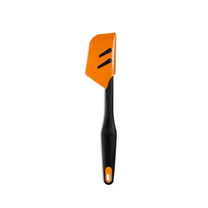 Tupperware Silicone Spatula - BPA-Free, Heat Resistant, 4.6 x 1.8 x 11 cm, Durable Silicone Material, Dishwasher-Safe