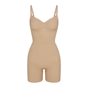SKIMS SEAMLESS SCULPT MID THIGH BODYSUIT SKIMS SEAMLESS SCULPT MID THIGH BODYSUIT